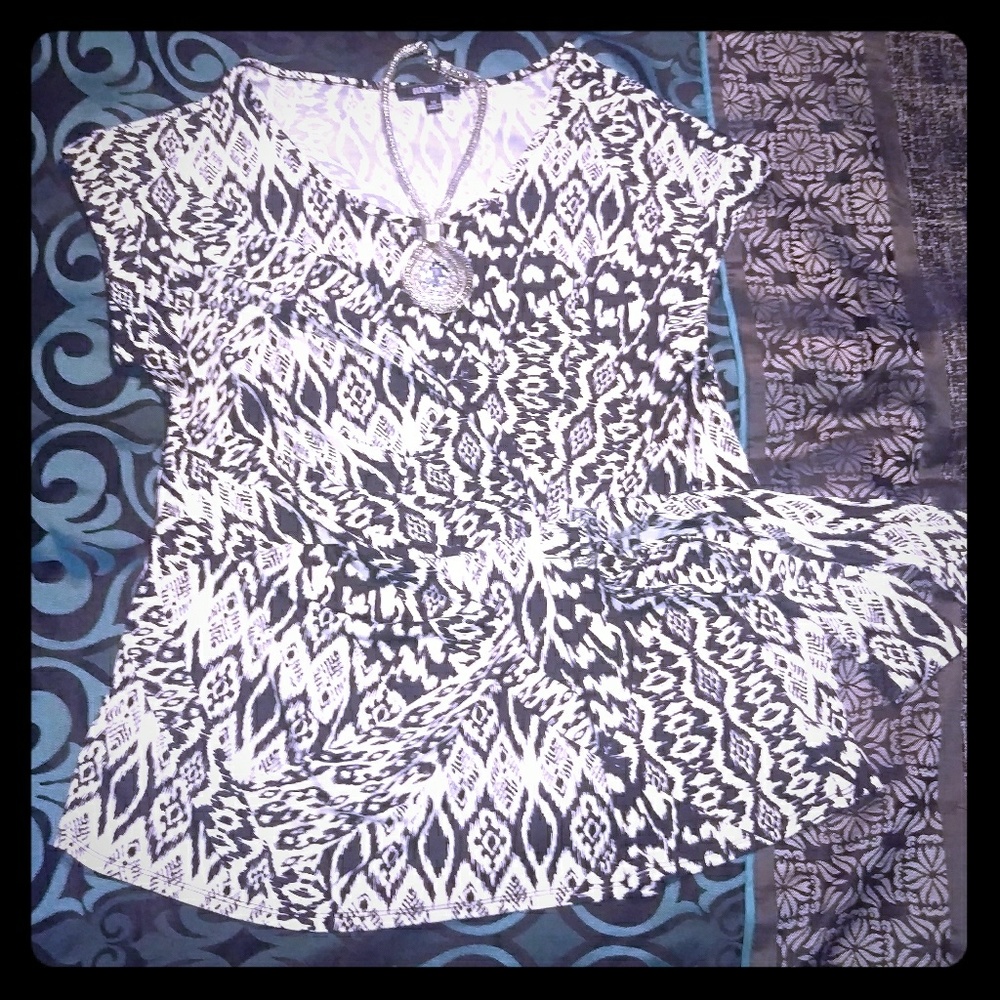 Elementz Women Black & White Top